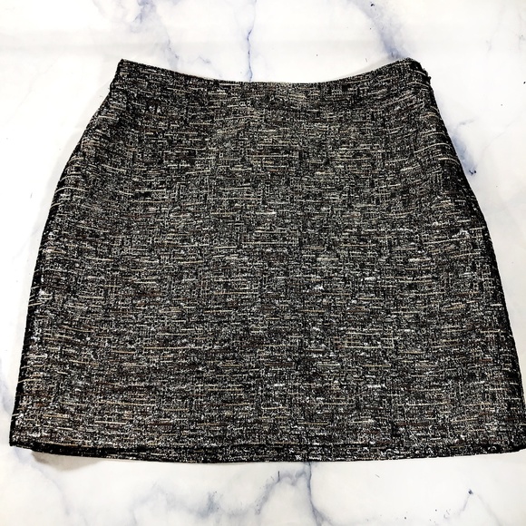 Banana Republic Dresses & Skirts - Banana Republic Metallic Silver Brown Tweed Skirt